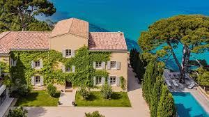 Comprar vivienda en la Costa Mediterránea: guía completa